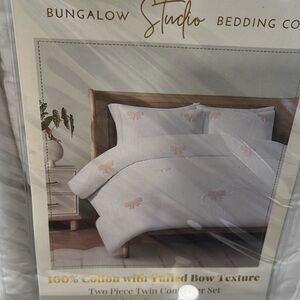 Bedding Set - White with Pink Bow Accents